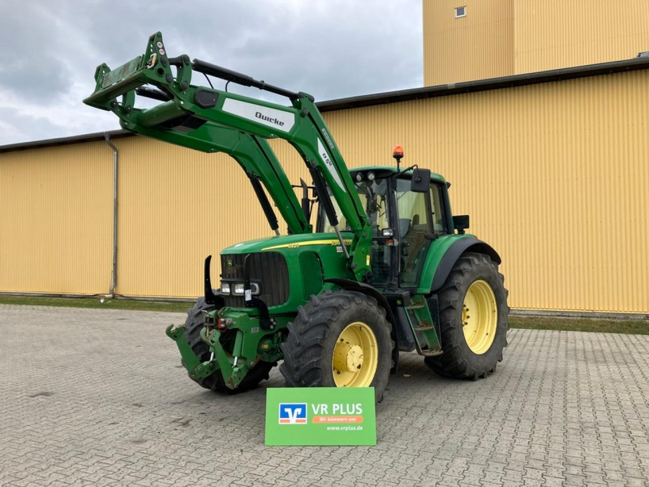 John Deere 6920 INKL QUICKE Q6M BJ 2022 - Farm tractor: picture 1 John Deere 6920 INKL QUICKE Q6M BJ 2022 - Farm tractor: picture 1