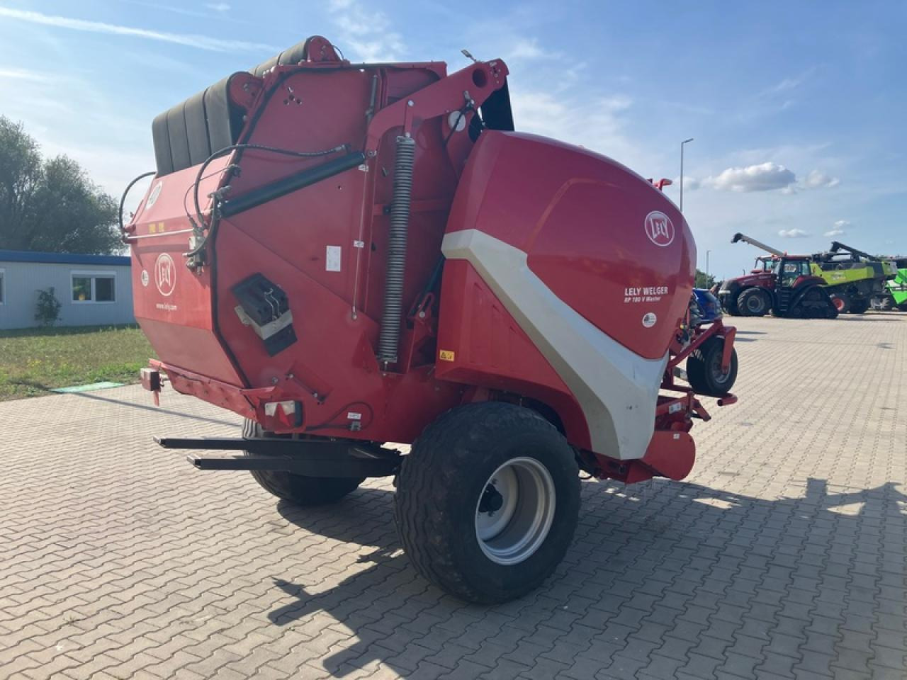 Lely RP 180V - Round baler: picture 3 Lely RP 180V - Round baler: picture 3