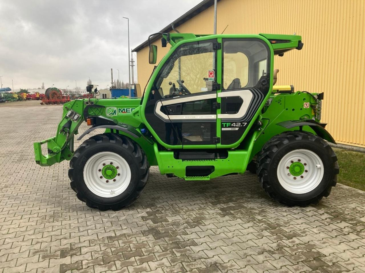 Merlo TF42.7-140 - Telescopic handler: picture 2 Merlo TF42.7-140 - Telescopic handler: picture 2