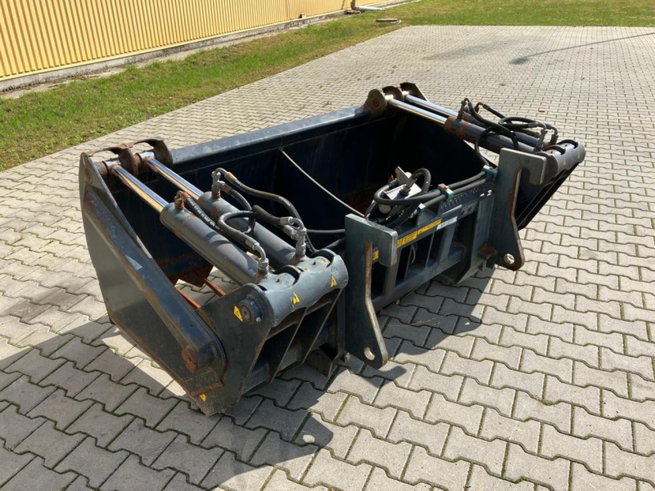 Saphir SSZ199 - Bucket: picture 4 Saphir SSZ199 - Bucket: picture 4