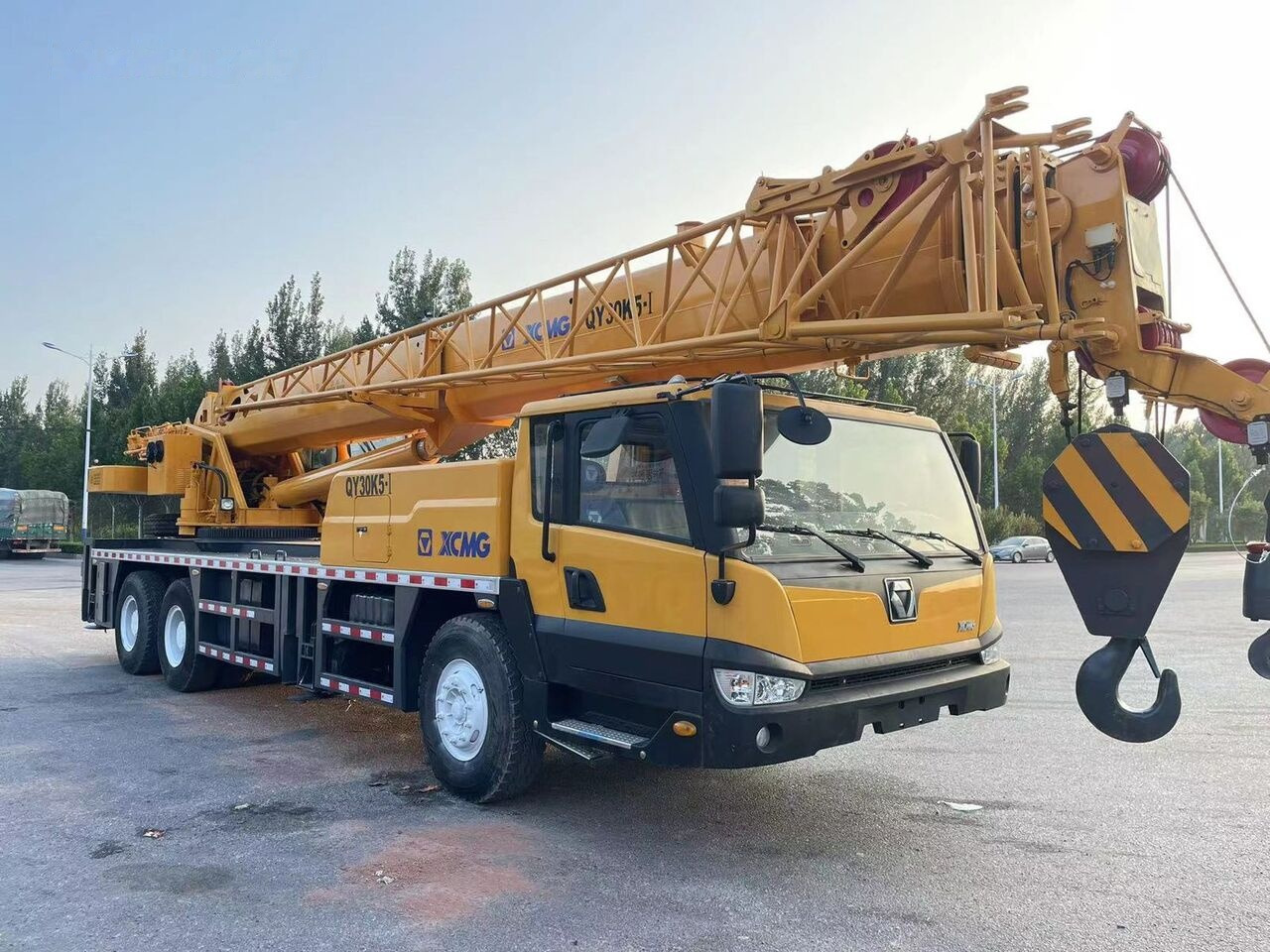 XCMG QY30K - Mobile crane: picture 2 XCMG QY30K - Mobile crane: picture 2