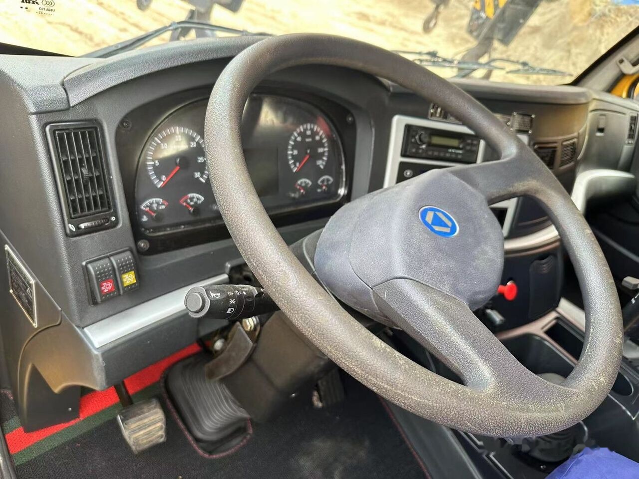 XCMG QY90K QY100K-II 90T 100T 90ton 100ton 80 70 50 - Mobile crane: picture 5 XCMG QY90K QY100K-II 90T 100T 90ton 100ton 80 70 50 - Mobile crane: picture 5