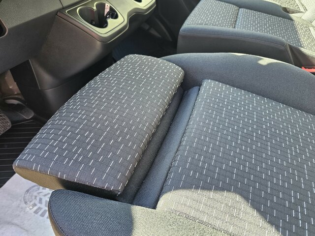 MERCEDES-BENZ Sprinter 317 CDI Kasten L2H2 AHK 3,5t MBUX10,25... - Panel van: picture 4 MERCEDES-BENZ Sprinter 317 CDI Kasten L2H2 AHK 3,5t MBUX10,25... - Panel van: picture 4