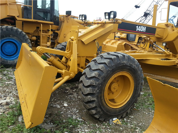 CAT 140H Grader - Grader: picture 2 CAT 140H Grader - Grader: picture 2