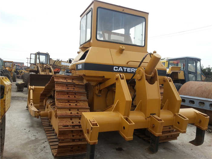 Caterpillar D5M bulldozer second hand caterpillar bulldozer D5M D6D D6G D6M cheap for sale - Bulldozer: picture 2 Caterpillar D5M bulldozer second hand caterpillar bulldozer D5M D6D D6G D6M cheap for sale - Bulldozer: picture 2