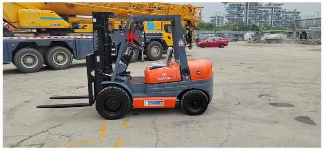 FD 1.5 ton diesel Toyota used forklift Used Forklift Used Toyota FD30 Forklift on sale - Diesel forklift: picture 1 FD 1.5 ton diesel Toyota used forklift Used Forklift Used Toyota FD30 Forklift on sale - Diesel forklift: picture 1