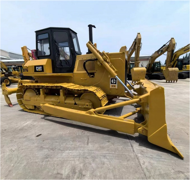 Good Performance High Quality Second Hand CAT D7G Bulldozer bulldozer used bulldozers in shanghai yard - Bulldozer: picture 3 Good Performance High Quality Second Hand CAT D7G Bulldozer bulldozer used bulldozers in shanghai yard - Bulldozer: picture 3