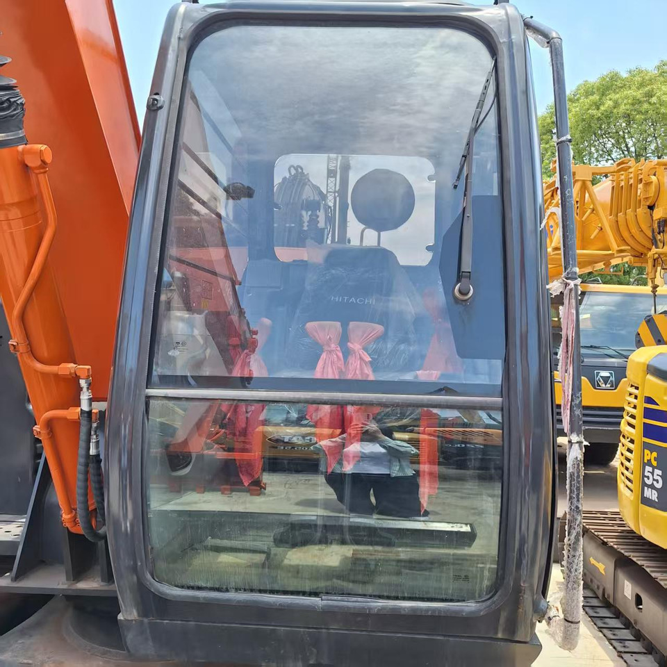 Hitachi ZX70 Excavator - Crawler excavator: picture 3 Hitachi ZX70 Excavator - Crawler excavator: picture 3