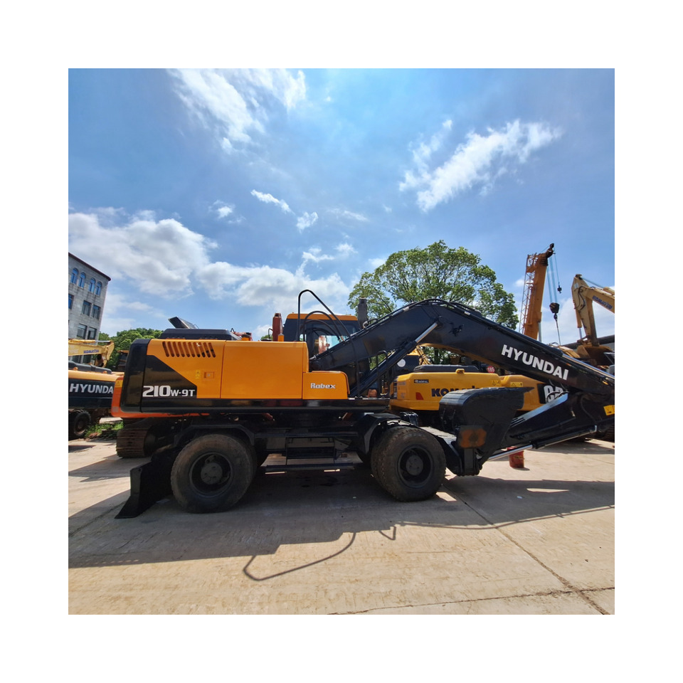 Hyundai 210w-9T wheel excavator - Wheel excavator: picture 2 Hyundai 210w-9T wheel excavator - Wheel excavator: picture 2