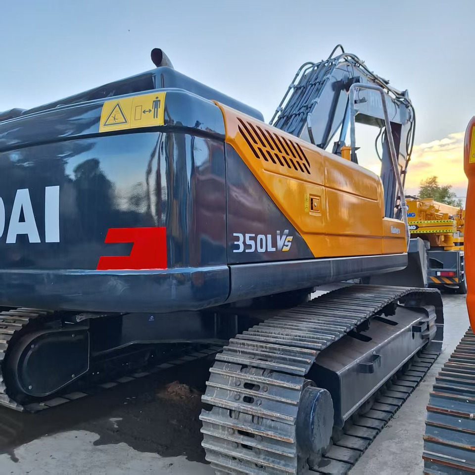 Hyundai 350LVS  excavator - Wheel excavator: picture 3 Hyundai 350LVS  excavator - Wheel excavator: picture 3