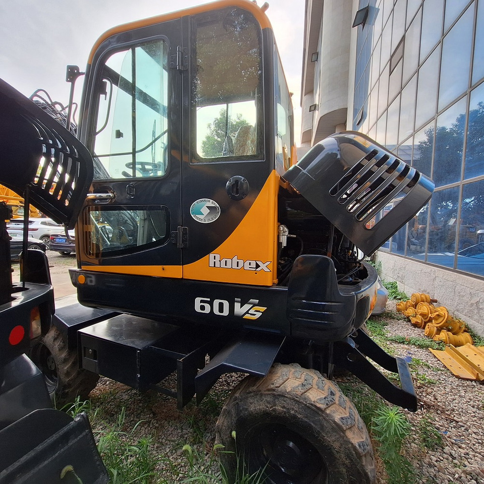 Hyundai 60vs  excavator - Wheel excavator: picture 2 Hyundai 60vs  excavator - Wheel excavator: picture 2