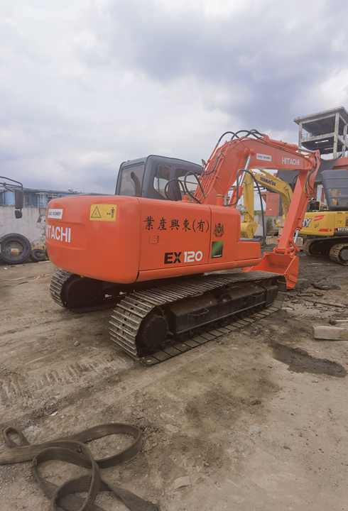 Japan made used hitachi ex120-5 ex120 crawler excavator ex200 ex200-5 zx120 zx200 zx210 FOR SALE - Crawler excavator: picture 3 Japan made used hitachi ex120-5 ex120 crawler excavator ex200 ex200-5 zx120 zx200 zx210 FOR SALE - Crawler excavator: picture 3