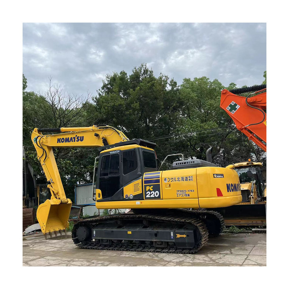 Komatsu PC 220-8 Excavator - Crawler excavator: picture 1 Komatsu PC 220-8 Excavator - Crawler excavator: picture 1