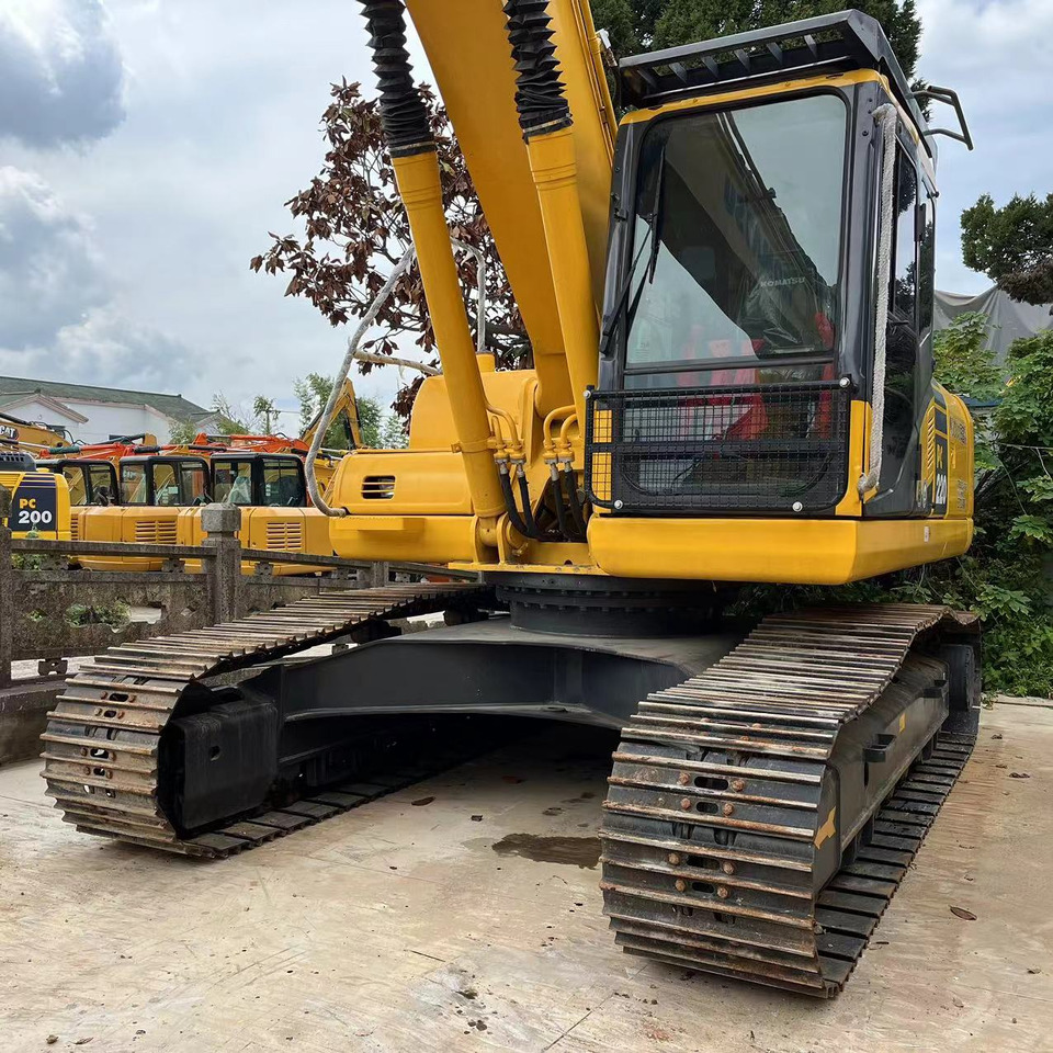 Komatsu PC 220-8 Excavator - Crawler excavator: picture 3 Komatsu PC 220-8 Excavator - Crawler excavator: picture 3