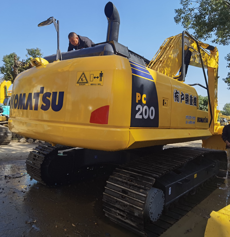 Komatsu PC200-8 Excavator - Crawler excavator: picture 4 Komatsu PC200-8 Excavator - Crawler excavator: picture 4