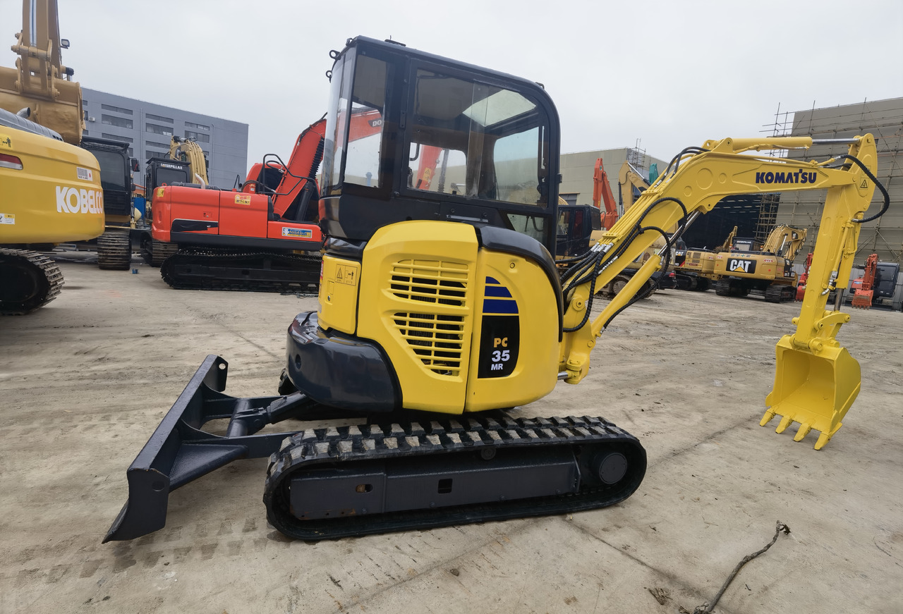 Komatsu PC35MR-3 Excavator - Crawler excavator: picture 2 Komatsu PC35MR-3 Excavator - Crawler excavator: picture 2