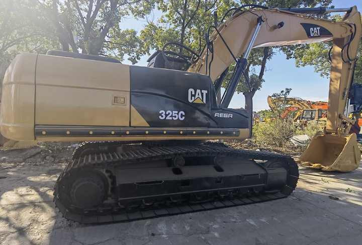 Original high quality second hand excavator Used Caterpillar 325C used excavator machine for sale - Crawler excavator: picture 3 Original high quality second hand excavator Used Caterpillar 325C used excavator machine for sale - Crawler excavator: picture 3