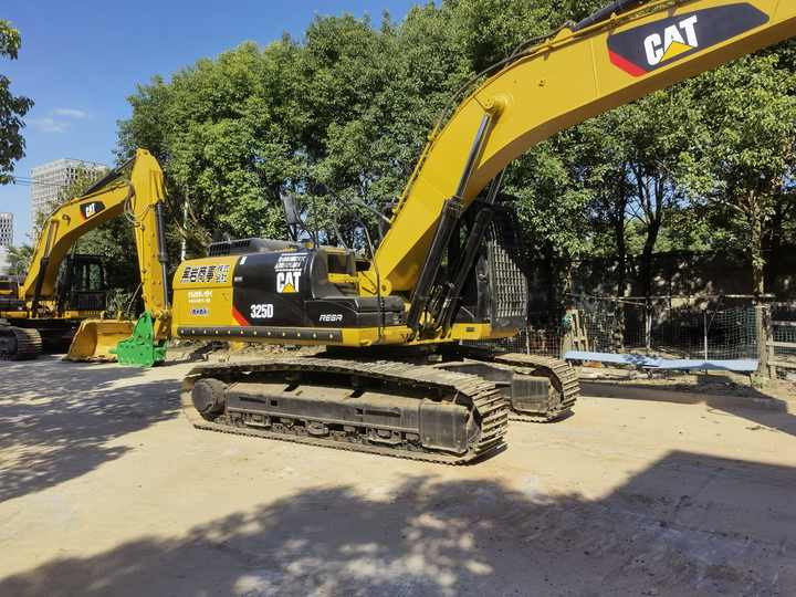 Used Cat 325D Excavator machine second hand caterpillar second hand excavator cat325D for sale - Crawler excavator: picture 5 Used Cat 325D Excavator machine second hand caterpillar second hand excavator cat325D for sale - Crawler excavator: picture 5