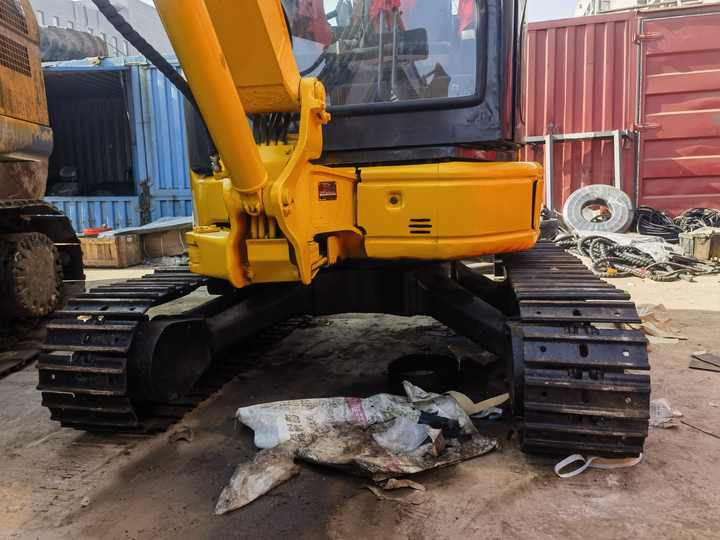 Used Komatsu PC70-8 mini digger original Japan Komatsu PC70 PC78 PC60 PC35mr PC40mr PC55mr small excavator on sale - Crawler excavator: picture 4 Used Komatsu PC70-8 mini digger original Japan Komatsu PC70 PC78 PC60 PC35mr PC40mr PC55mr small excavator on sale - Crawler excavator: picture 4