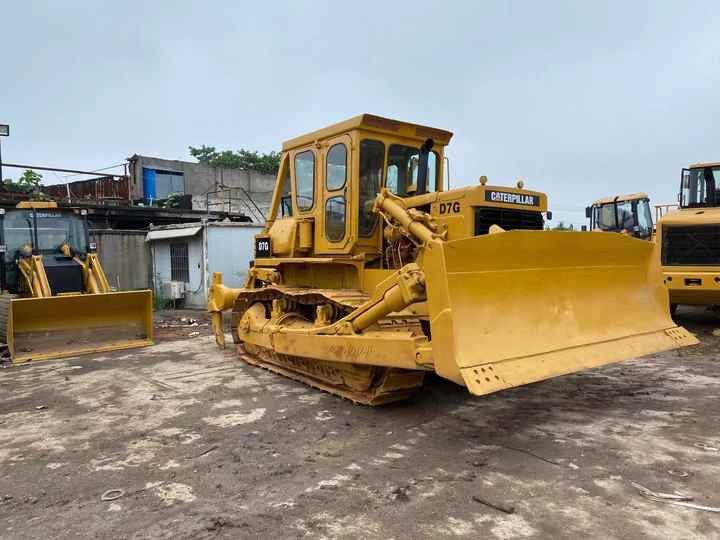 Fast delivery and low working conditions Used CAT bulldozer D7G Second-hand Caterpillar Bulldozer D7G in stock - Bulldozer: picture 2 Fast delivery and low working conditions Used CAT bulldozer D7G Second-hand Caterpillar Bulldozer D7G in stock - Bulldozer: picture 2