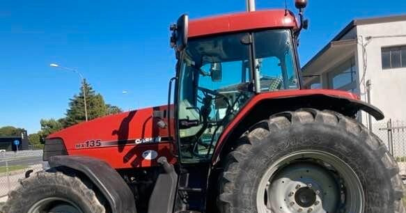 Trattore Case IH Maxxum MX135 - Farm tractor: picture 4 Trattore Case IH Maxxum MX135 - Farm tractor: picture 4
