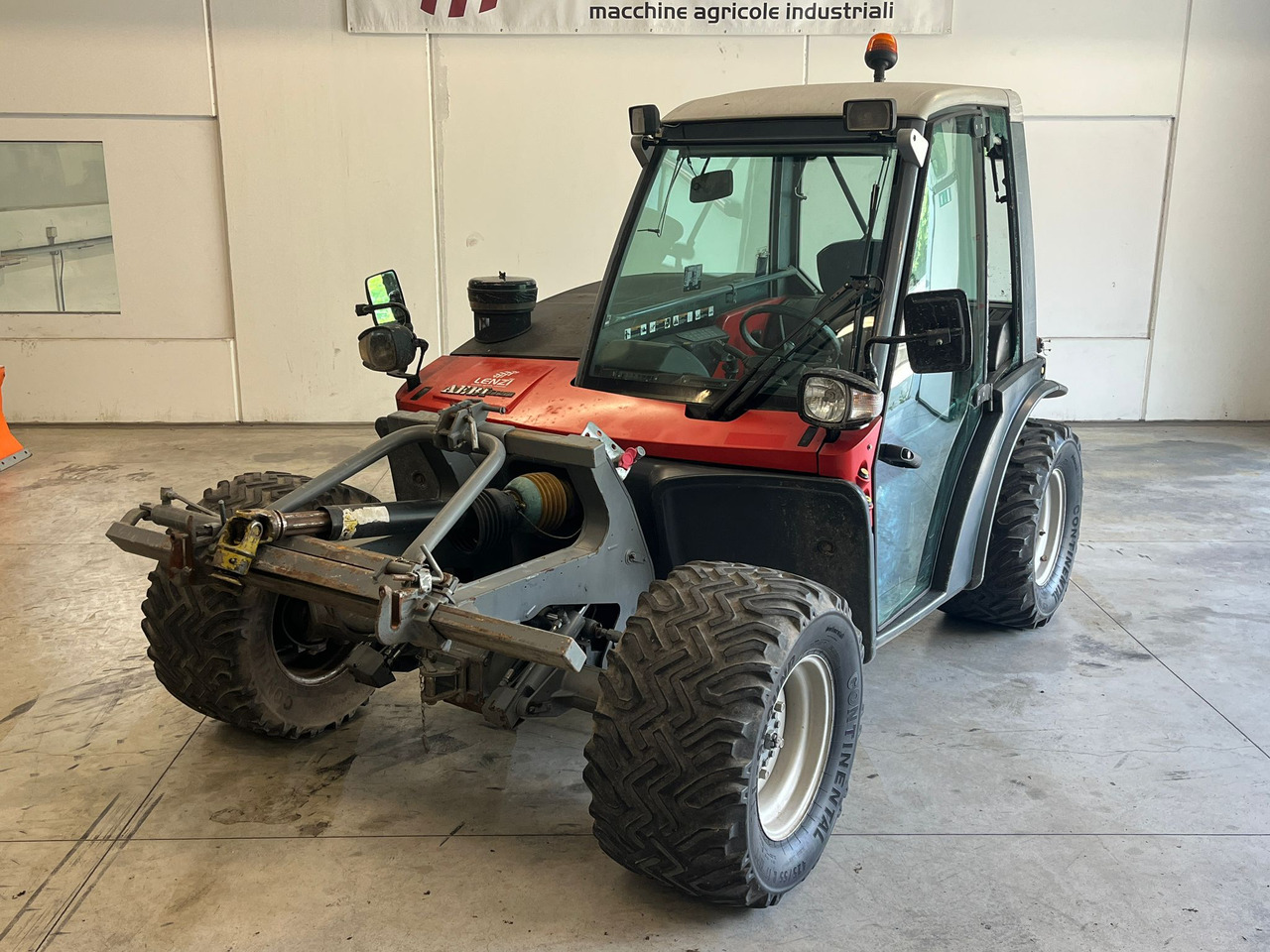 TRATTORE AEBI TT 270 - Farm tractor: picture 2 TRATTORE AEBI TT 270 - Farm tractor: picture 2