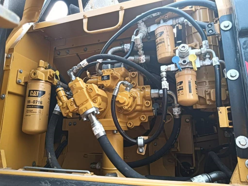 CAT 336 GC - Crawler excavator: picture 2 CAT 336 GC - Crawler excavator: picture 2