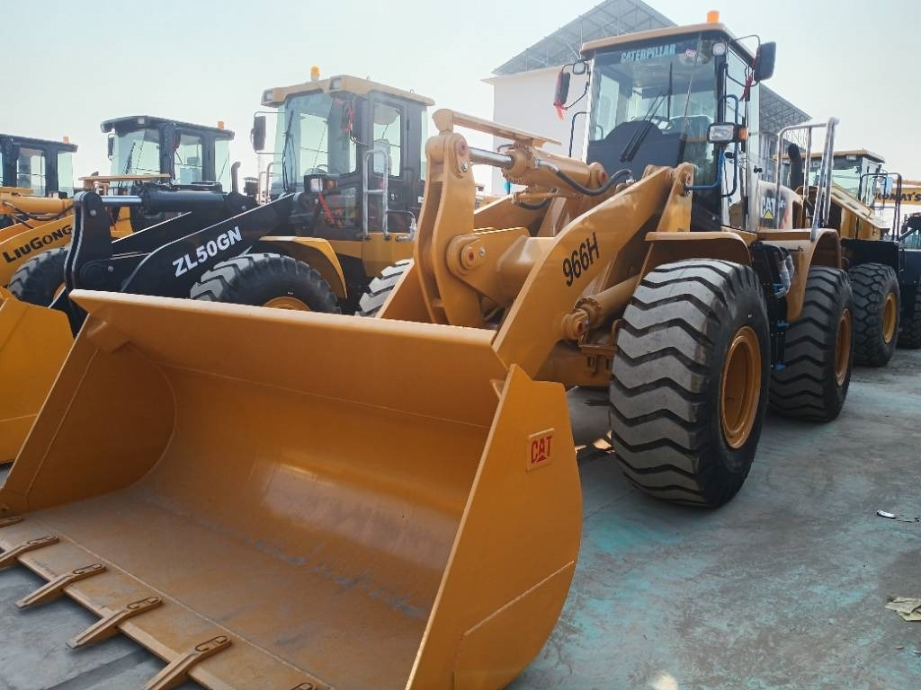 CAT 966 H - Wheel loader: picture 1 CAT 966 H - Wheel loader: picture 1