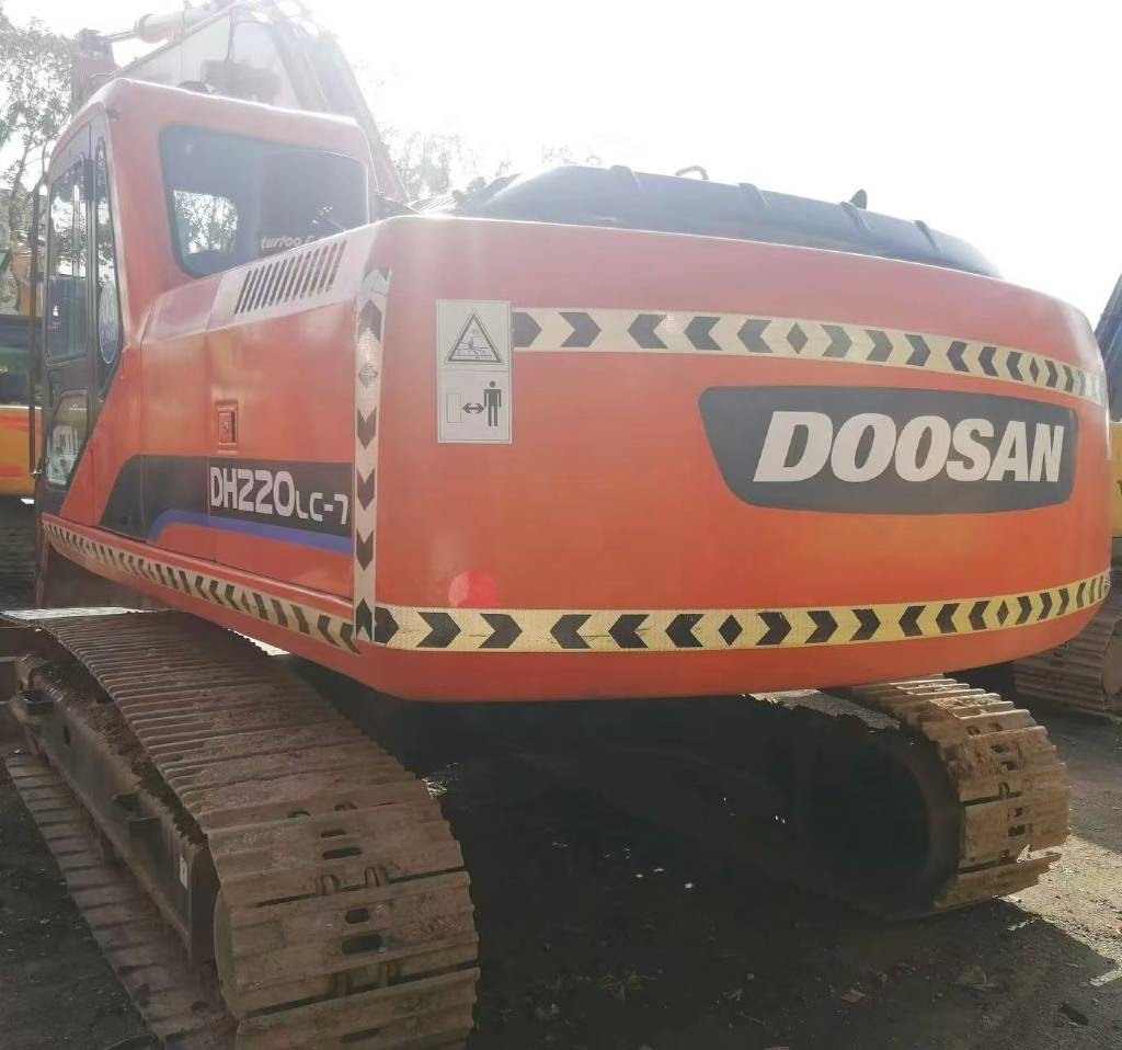 Crawler excavator Doosan DH 220: picture 6
