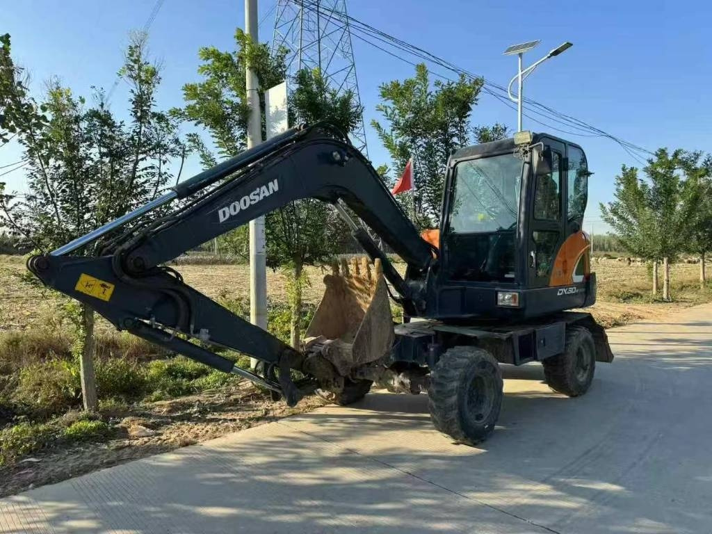 Doosan DX 60 - Mini excavator: picture 1 Doosan DX 60 - Mini excavator: picture 1