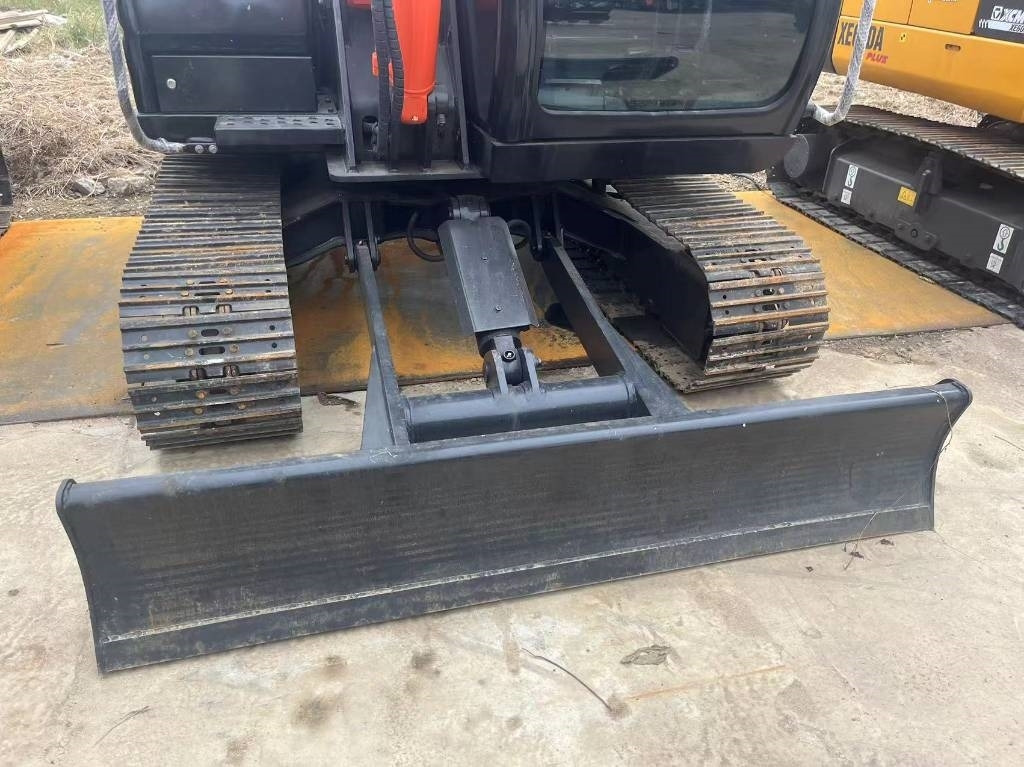 Mini excavator Hitachi 60: picture 10 Mini excavator Hitachi 60: picture 10