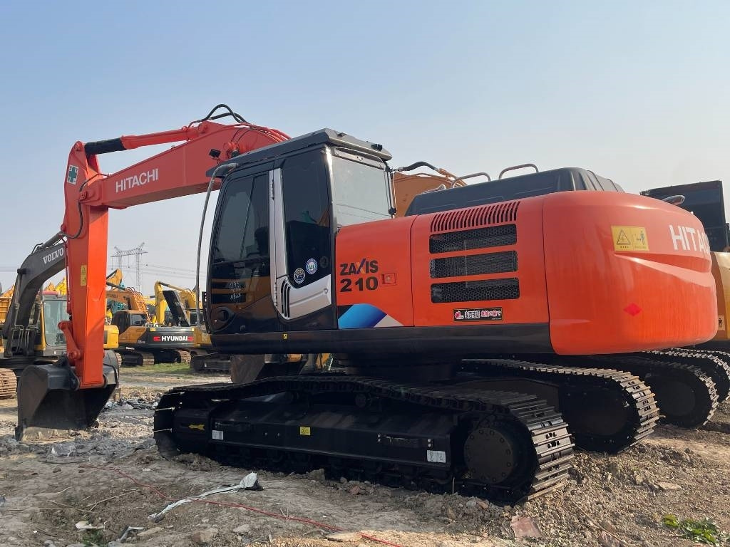 Hitachi ZX 210  - Crawler excavator: picture 2 Hitachi ZX 210  - Crawler excavator: picture 2