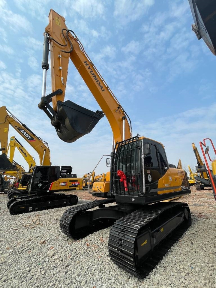 Hyundai R 220-9 S - Crawler excavator: picture 5 Hyundai R 220-9 S - Crawler excavator: picture 5