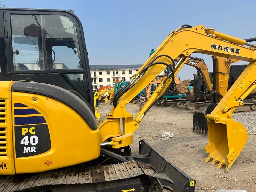 Komatsu 40MR - Crawler excavator: picture 2 Komatsu 40MR - Crawler excavator: picture 2