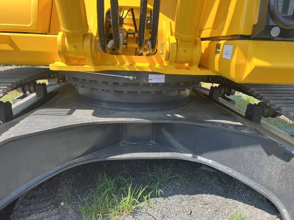 Komatsu PC 300 - Crawler excavator: picture 4 Komatsu PC 300 - Crawler excavator: picture 4