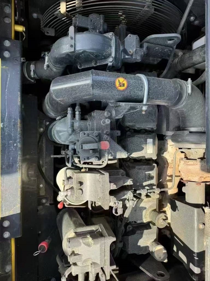 Komatsu PC 400-8 - Crawler excavator: picture 2 Komatsu PC 400-8 - Crawler excavator: picture 2