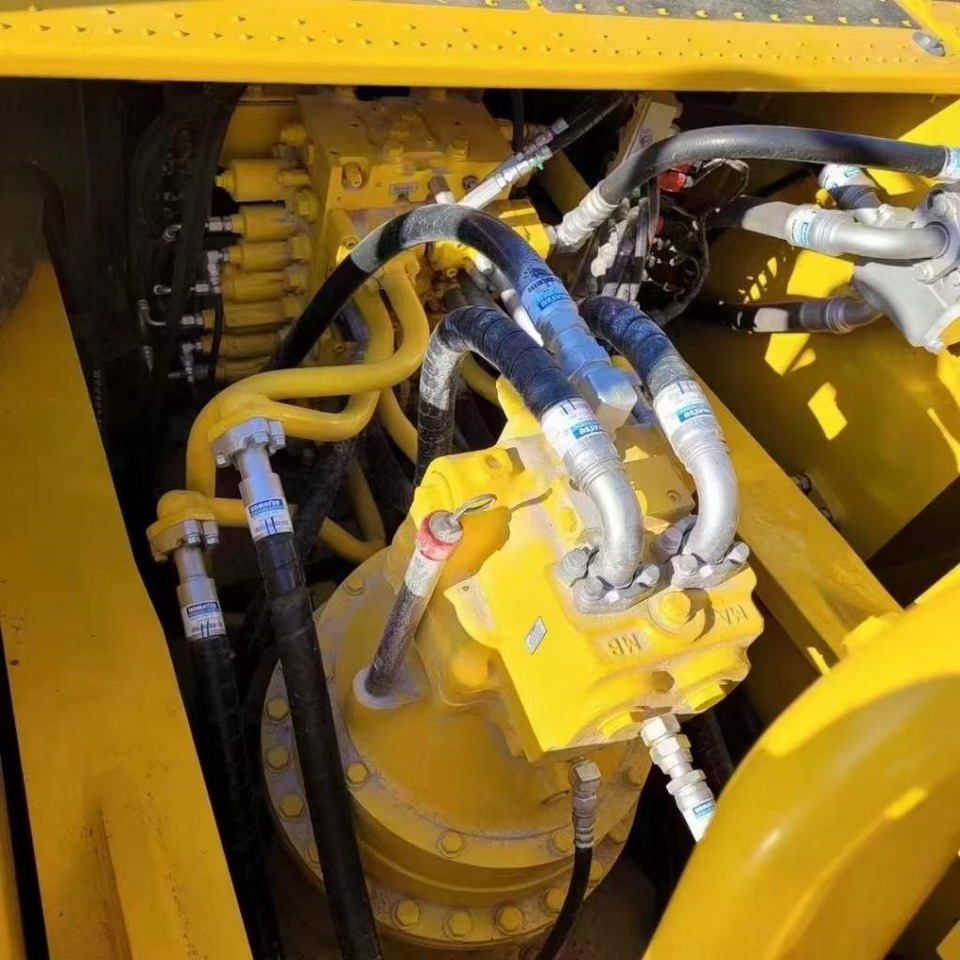 Komatsu PC 450  - Crawler excavator: picture 5 Komatsu PC 450  - Crawler excavator: picture 5