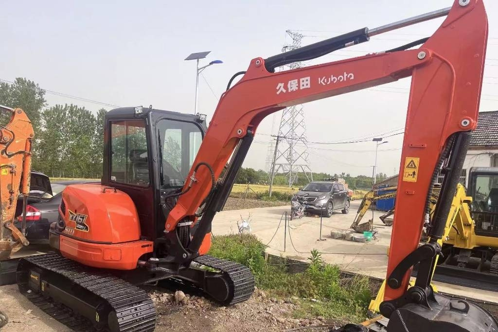 Kubota 161 - Crawler excavator: picture 1 Kubota 161 - Crawler excavator: picture 1