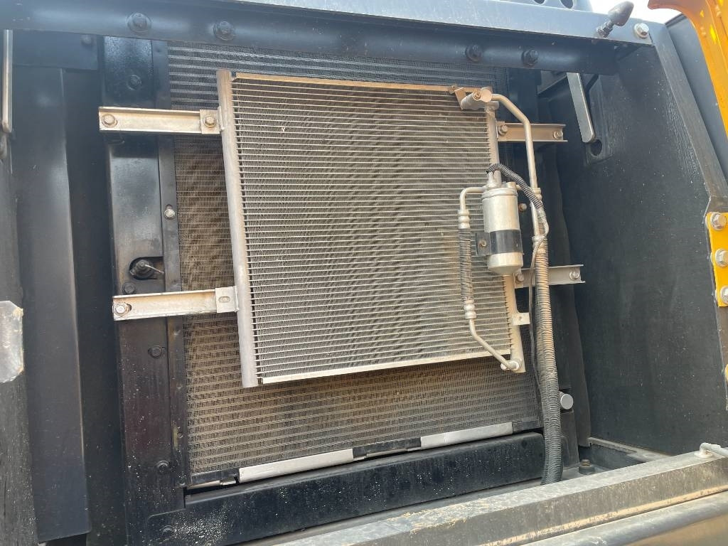 Volvo EC 210  - Crawler excavator: picture 3 Volvo EC 210  - Crawler excavator: picture 3