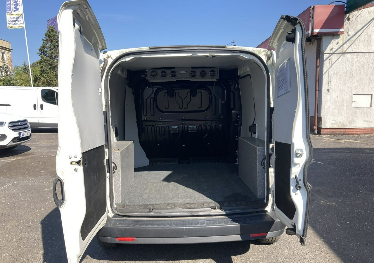 Panel van Fiat Doblo Fiat Doblo 1,3 jtd ECO Flex chłodnia do leków 2013: picture 10