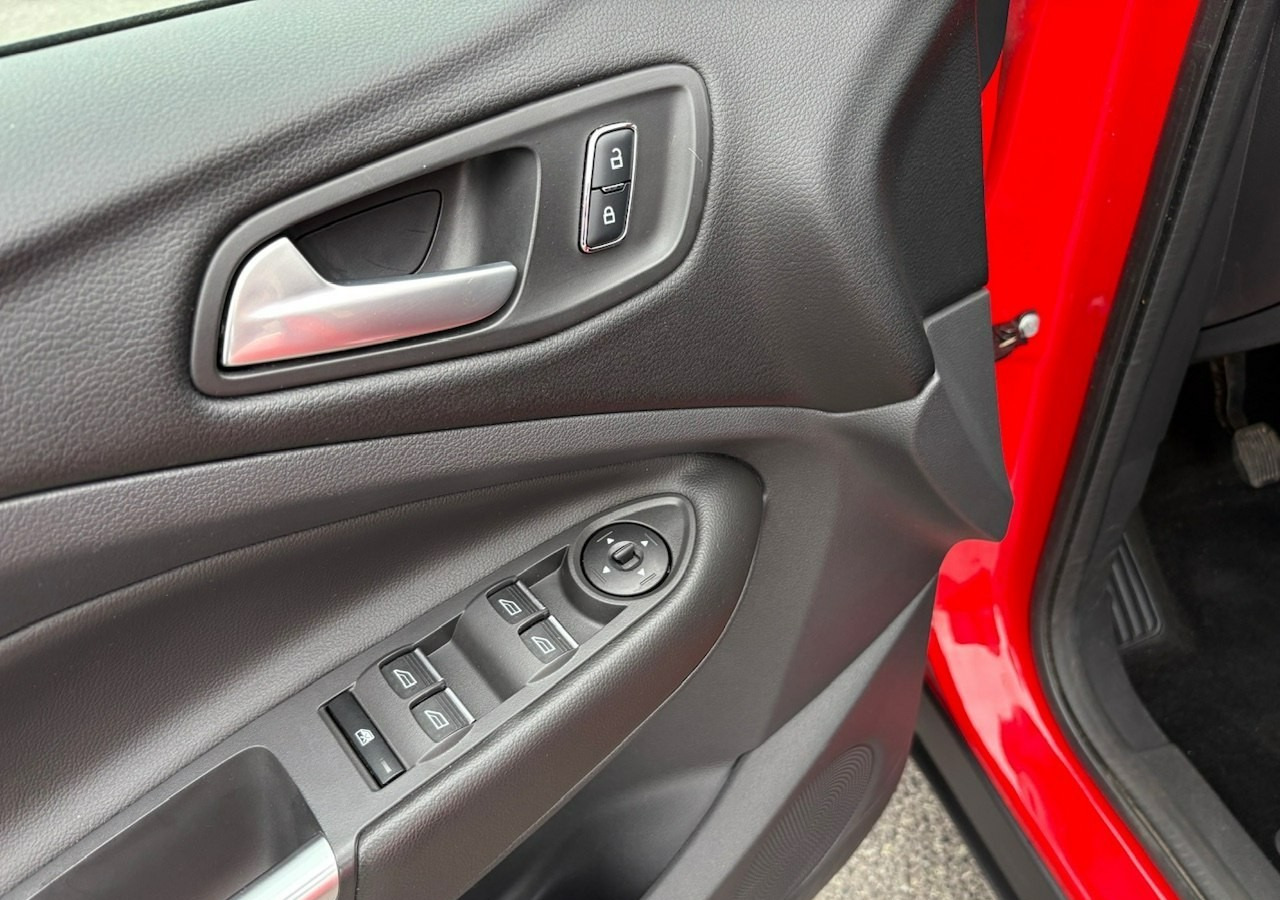 SUV Ford Kuga II Ford Kuga 1.5 Ecoboost 150KM Trend 131180km Model 2016: picture 12