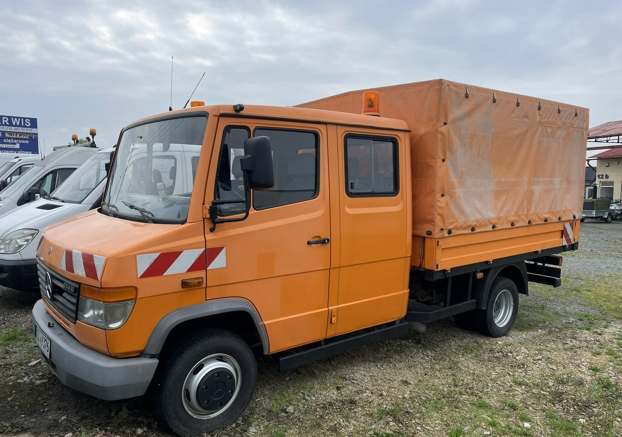 Mercedes-Benz Inny Mercedes-Benz Vario 614 Brygadówka skrzynia plandeka 6-oso doka dokka 2004 - Curtainsider truck: picture 3 Mercedes-Benz Inny Mercedes-Benz Vario 614 Brygadówka skrzynia plandeka 6-oso doka dokka 2004 - Curtainsider truck: picture 3