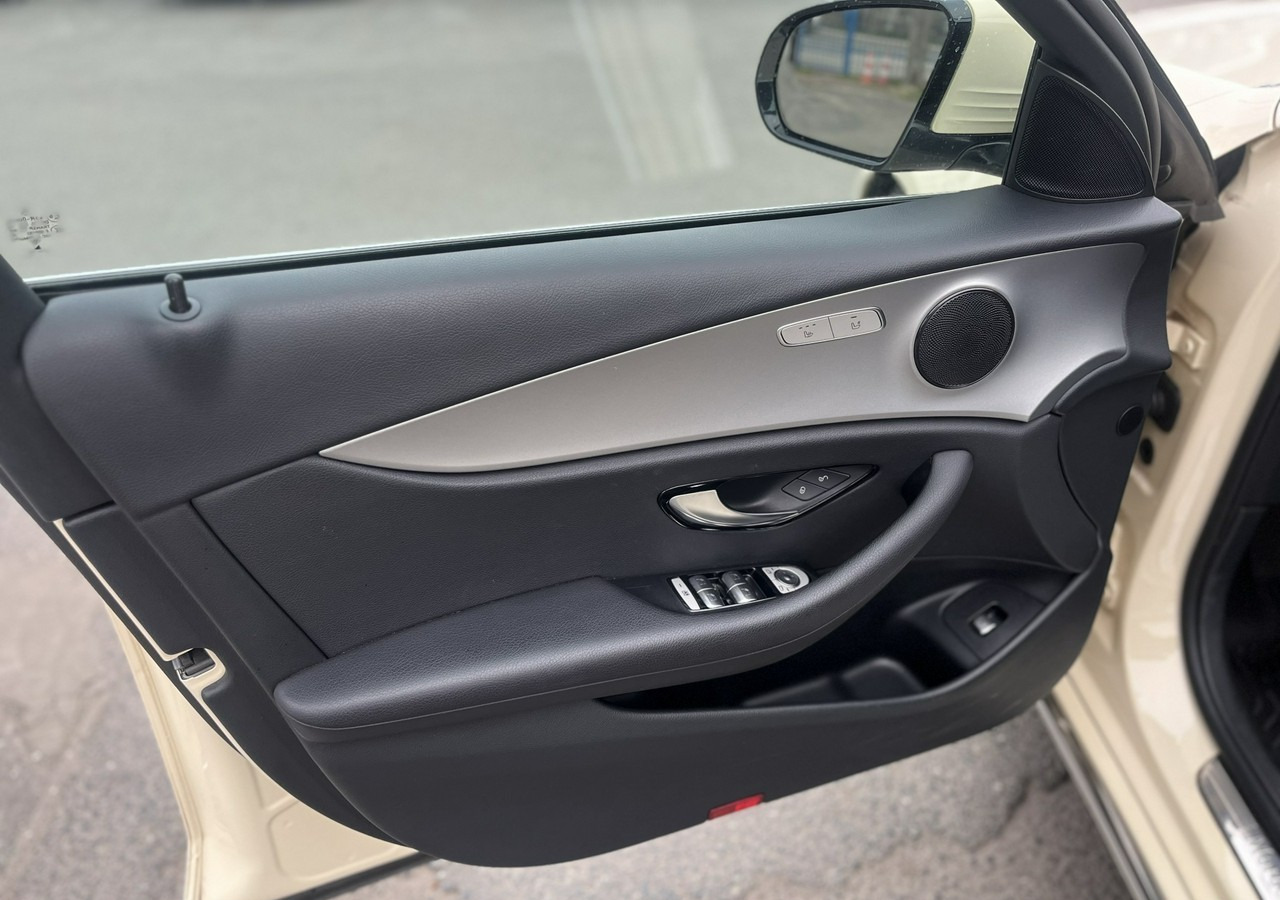 Mercedes-Benz Klasa E E220d T 9G-tronic 197KM Navi FullLed Kamera Asystent Model 2020 FV 2 - Car: picture 5 Mercedes-Benz Klasa E E220d T 9G-tronic 197KM Navi FullLed Kamera Asystent Model 2020 FV 2 - Car: picture 5