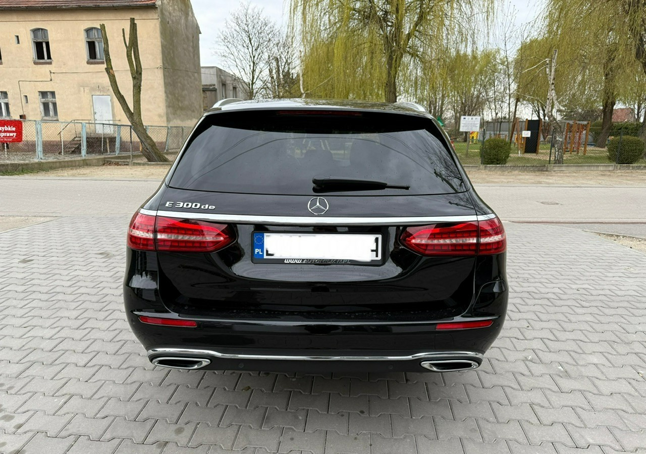 Car Mercedes-Benz Klasa E E300de EQ-Power Hybrid 50km na prądzie 2.0d 306KM Avantgarde Panoram: picture 8 Car Mercedes-Benz Klasa E E300de EQ-Power Hybrid 50km na prądzie 2.0d 306KM Avantgarde Panoram: picture 8