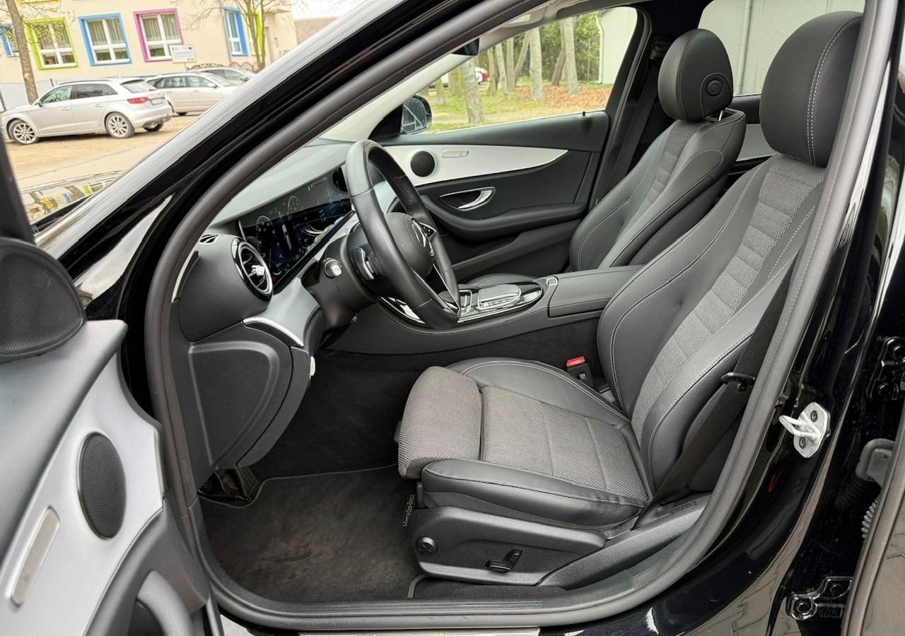 Car Mercedes-Benz Klasa E E300de EQ-Power Hybrid 50km na prądzie 2.0d 306KM Avantgarde Panoram: picture 12 Car Mercedes-Benz Klasa E E300de EQ-Power Hybrid 50km na prądzie 2.0d 306KM Avantgarde Panoram: picture 12