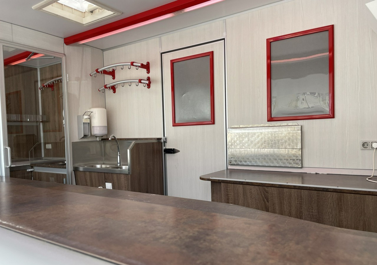 Fiat Ducato Autosklep Gastronomiczny Food Truck Foodtruck sklep W-zasil 2015 - Other machinery: picture 2 Fiat Ducato Autosklep Gastronomiczny Food Truck Foodtruck sklep W-zasil 2015 - Other machinery: picture 2