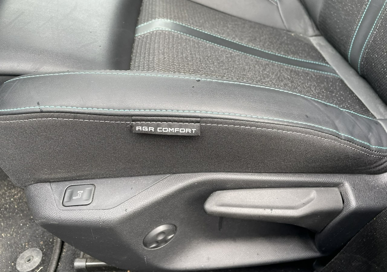 Station wagon Peugeot 308 P5 Peugeot 308 1.5-131KM BlueHDi Allure Pack S&S EAT8 Salon PL 2024: picture 19