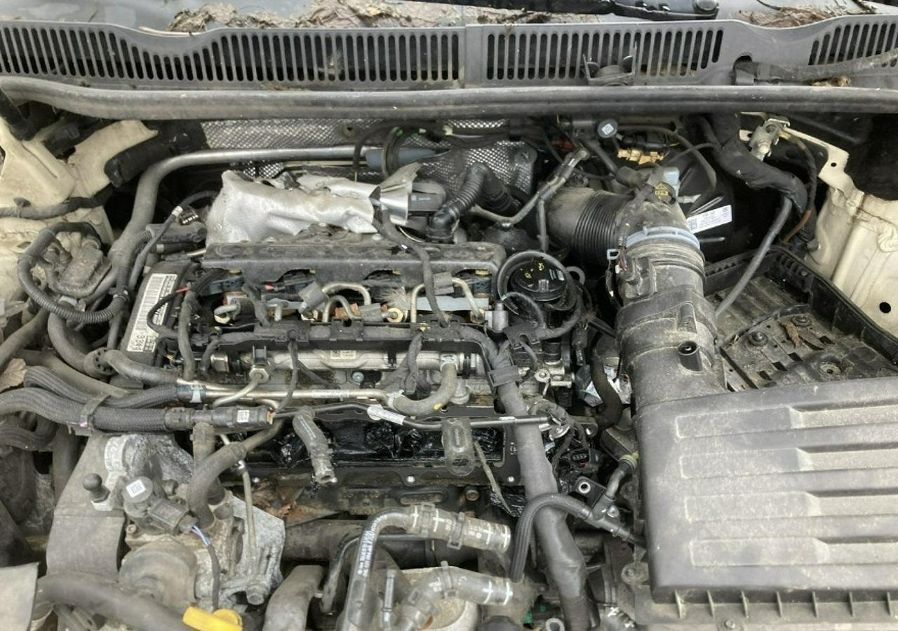 Volkswagen Touran II Touran - Car: picture 5 Volkswagen Touran II Touran - Car: picture 5