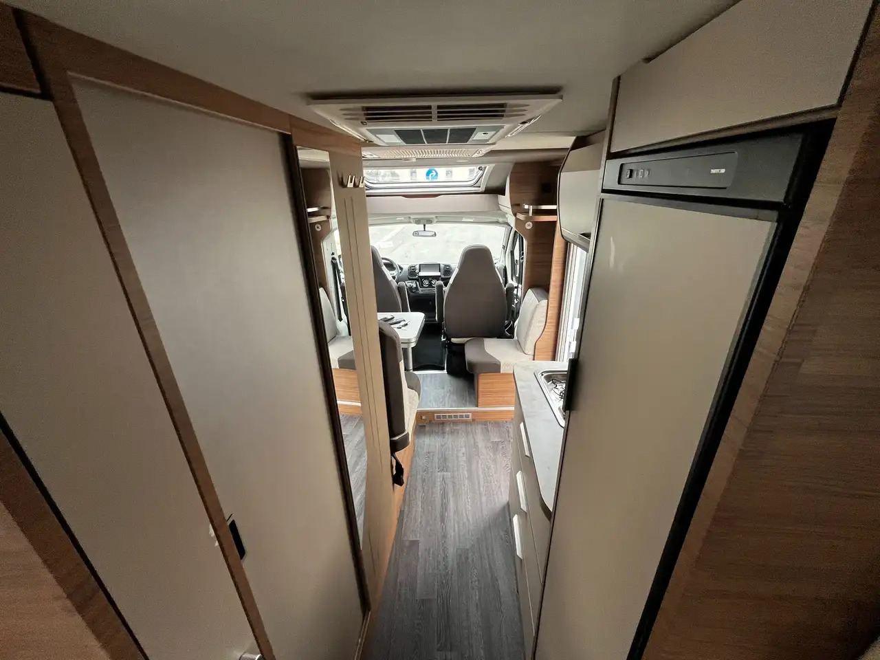 New Semi-integrated motorhome Knaus VAN TI 650 MEG VANSATION: picture 13 New Semi-integrated motorhome Knaus VAN TI 650 MEG VANSATION: picture 13