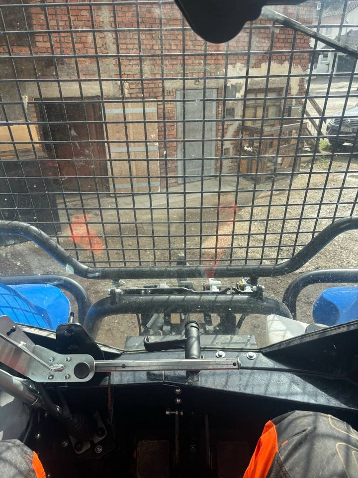 Forestry tractor New Holland T5.110 AutoCommand: picture 10